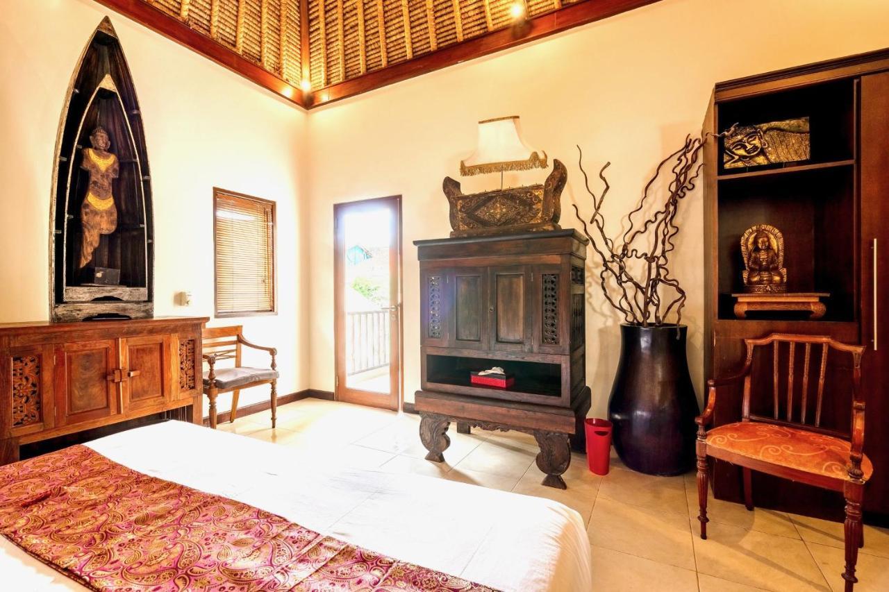 Villa Carissa Seminyak Centre, Bali By Le Ciel Hospitality Exterior photo