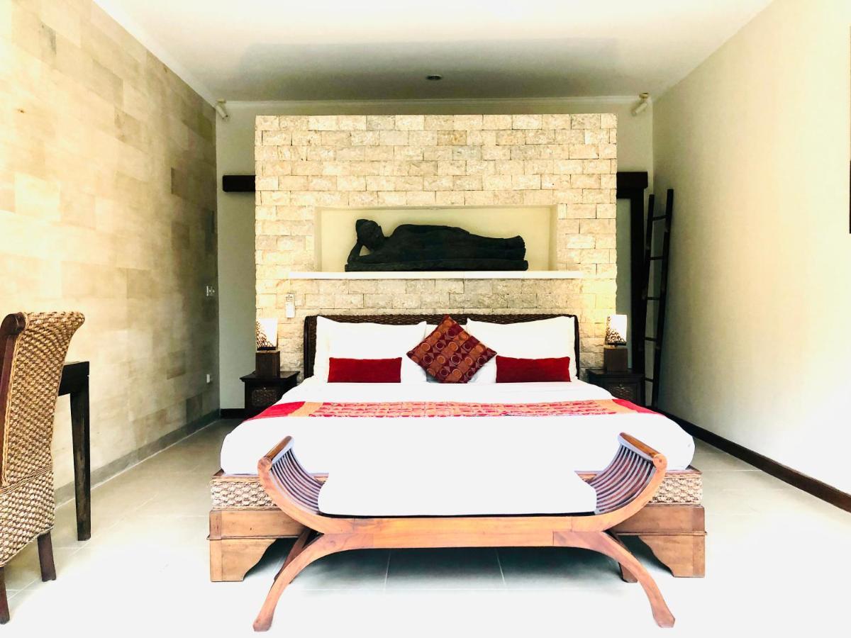 Villa Carissa Seminyak Centre, Bali By Le Ciel Hospitality Exterior photo