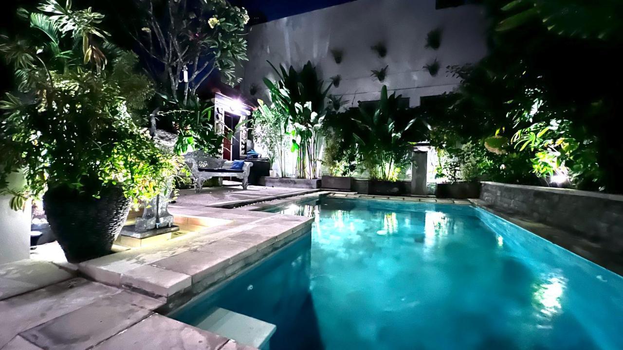 Villa Carissa Seminyak Centre, Bali By Le Ciel Hospitality Exterior photo