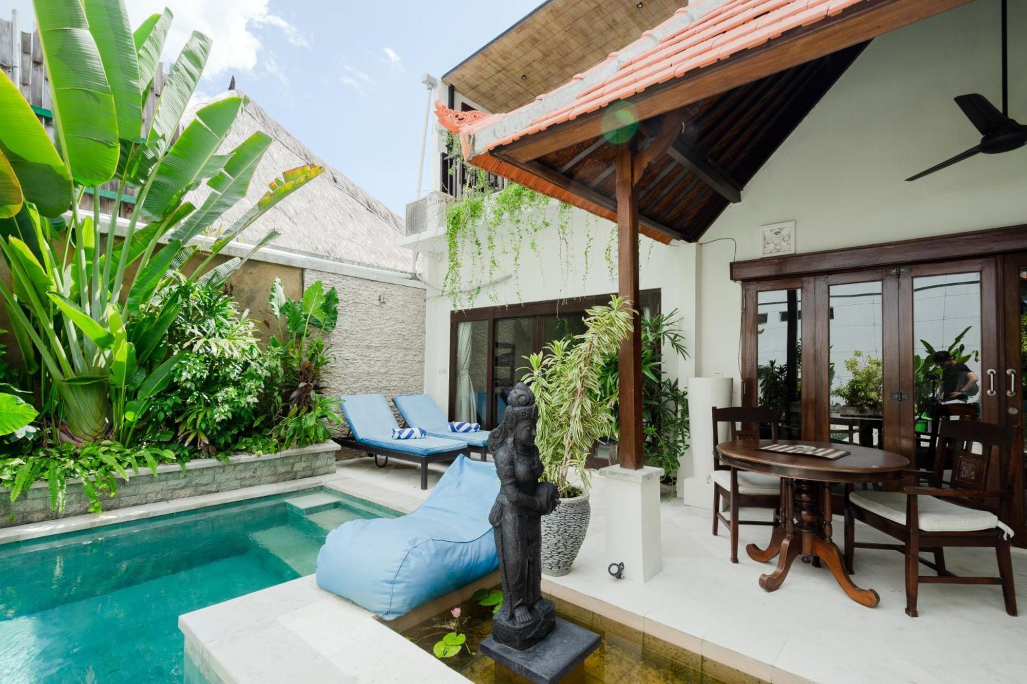 Villa Carissa Seminyak Centre, Bali By Le Ciel Hospitality Exterior photo