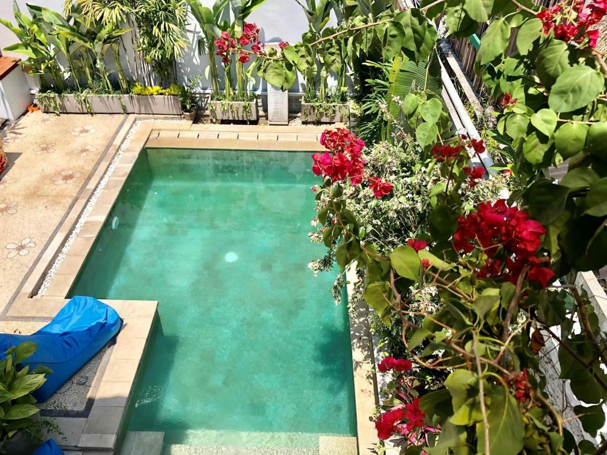 Villa Carissa Seminyak Centre, Bali By Le Ciel Hospitality Exterior photo