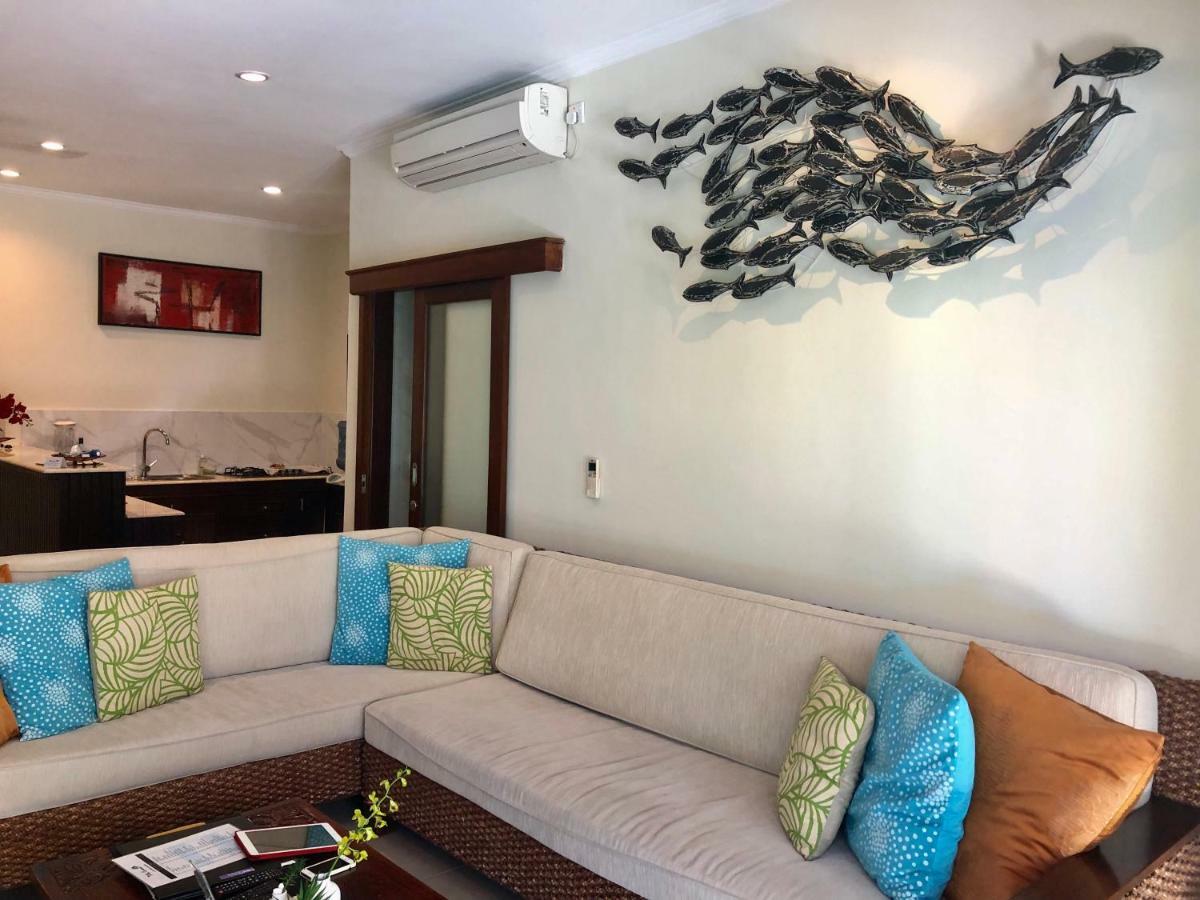 Villa Carissa Seminyak Centre, Bali By Le Ciel Hospitality Exterior photo
